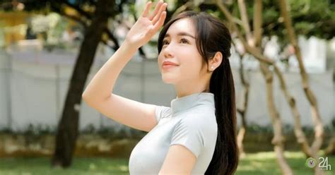 Hot girl ngực khủng bị tố trốn đoàn phim sang Đài Loan đóng phim nóng