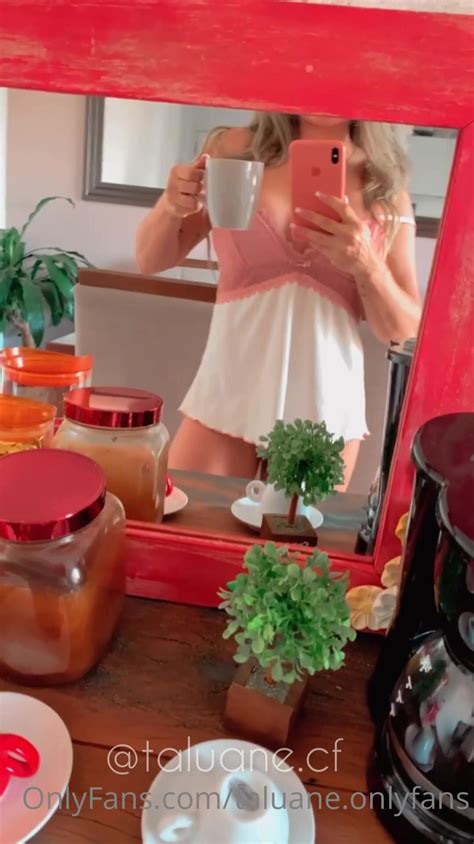 Taluane Showing Off Naked While Making Breakfast Cnn Amador