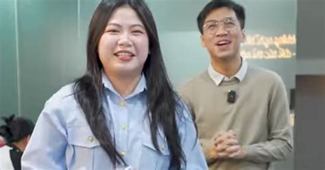 Hot Tiktoker Genz N I Ti Ng B T Tay V I Pewpew D N T Nh H Ng Bom T N