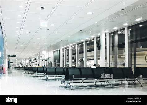 Modern Airport Departure Lounge Stock Photo - Alamy