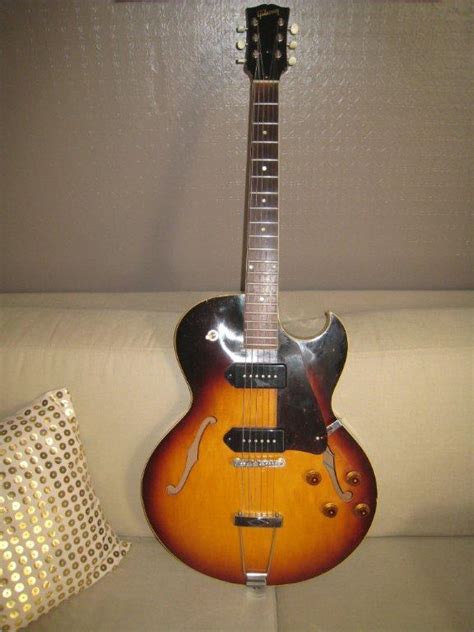 ES-225 - Gibson ES-225 - Audiofanzine