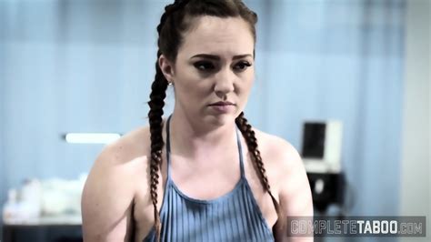 Big Butt Babe Rides Black Dong