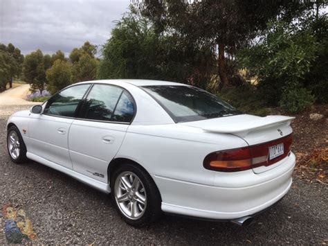 1998 HOLDEN COMMODORE SS VT 4 SPEED AUTOMATIC SEDAN JCFD5180903