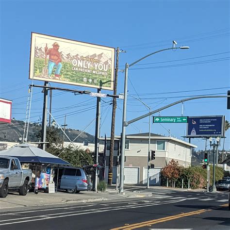 Can't remember the last time I saw a Smokey the Bear ad : r/oakland