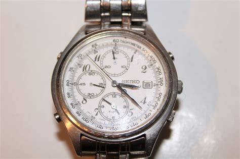 Seiko Chronograph 7T32 Analogue Quartz Watch | EBTH