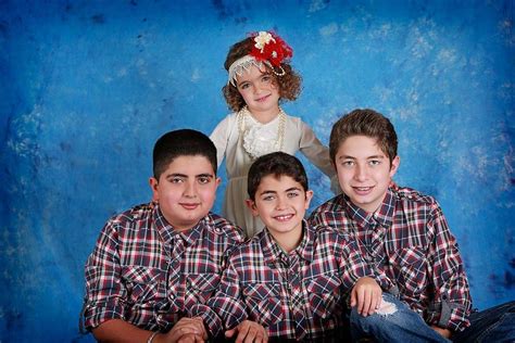 The beauty and the 3 brothers =) | Sister pictures, 3 brothers, Couple ...