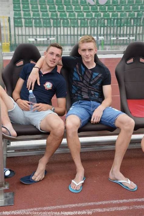 Really Hot Guys Cute Guys Tong Flipflops Preppy Men Barefoot Men Mens Flip Flops Male