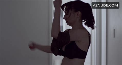 SARAH KOLASKY Nude AZNude