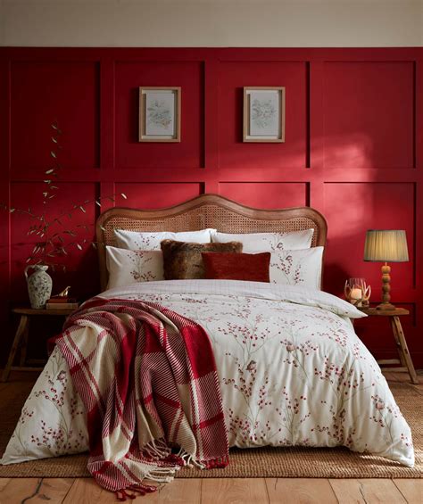 Pussy Willow Cranberry Red Sengesett Laura Ashley