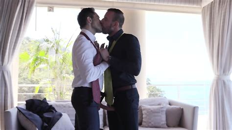 Hungry Big Ass Bottom Serves His Kinky Partner