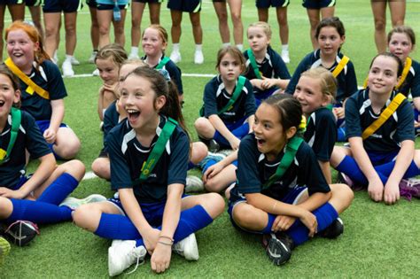 Matildas Team Surprises Young Players In Melbourne