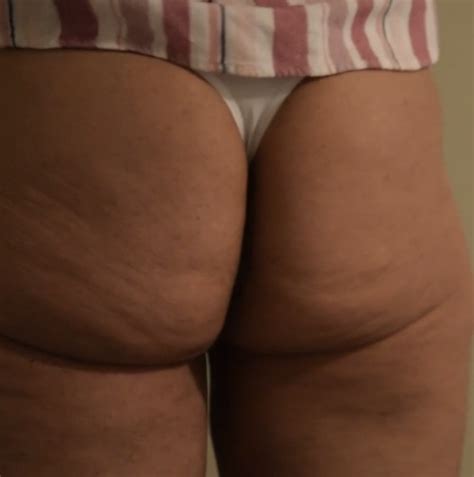 Bubble butt Pawb farting and ass clapping ThisVid 日本語で