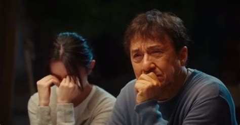 Jackie Chan Detonado Nas Redes Por Deserdar Filha Gay Ap S Cena Fake Viralizar