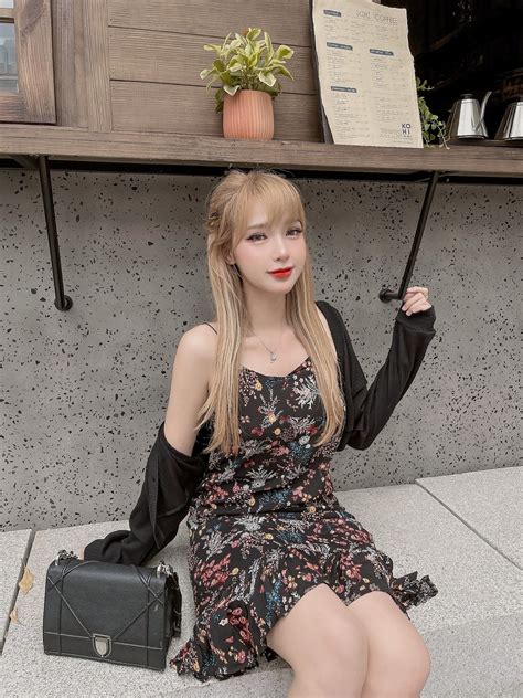 Hot Girl Chuy N Gi I Xinh P Tr I L Ng Kh T M C T Nh Y U Ch Th C