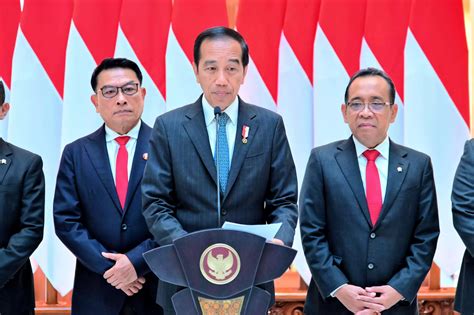 Joko Widodo Tetapkan Cuti Bersama Tahun Monitor Indonesia