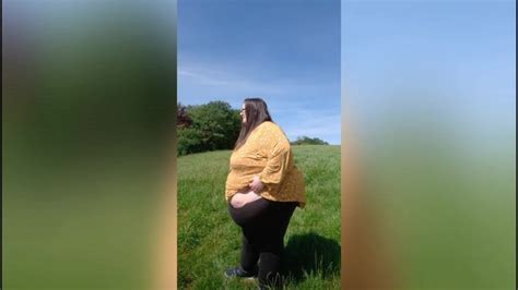 SSBBW BBW ENJOYS THE SUNSHINE WITH NATURE SSBBW LADYBRADS Clips Sale