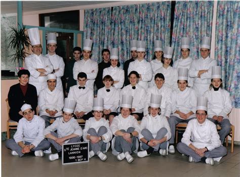 Photo de classe Cap bep hotellerie restauration de 1997 Lycée