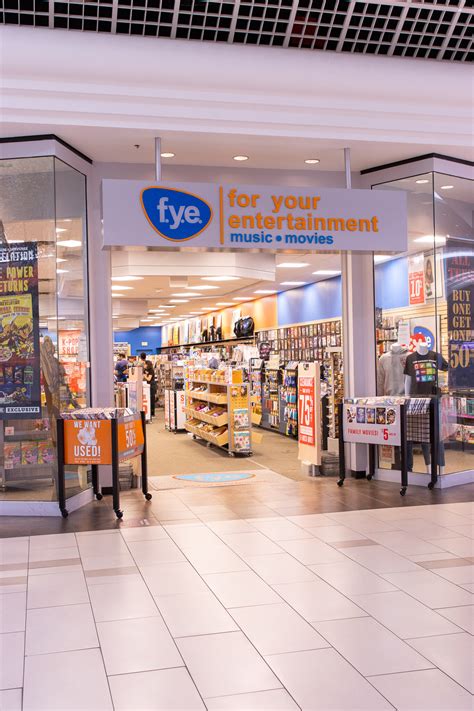 fye warwick mall