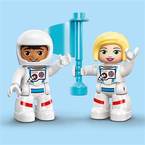 Конструктор LEGO DUPLO 10944 Экспедиция на шаттле купить по цене 3 110. ...