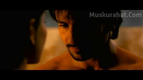 Kareena Kissing Bed Room Sex Full Enjoy YouTube