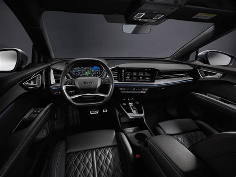 Audi Q4 e-tron Estate 210kW 45 82kWh S Line Auto (Leather/Tech Pack ...