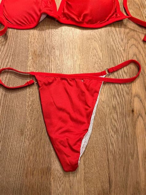 NEUER Teiler Bikini Rot Mit Brust Pads Gr S Defekt In