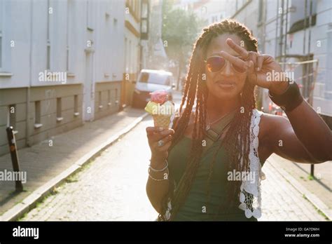 Summer in the city Stock Photo - Alamy