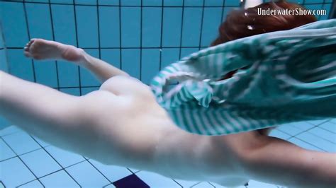 Anetta Shows Her Naked Sexy Body Underwater