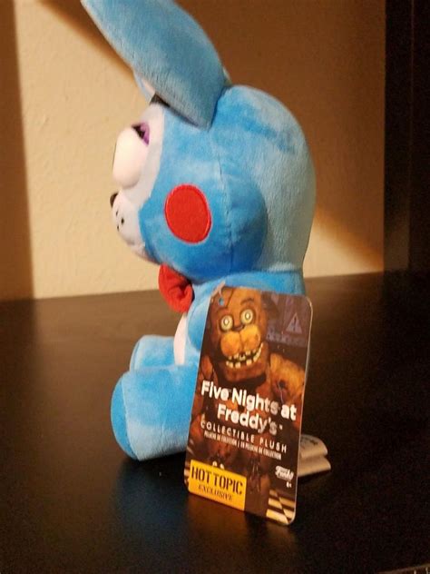 Five Nights At Freddys Toy Bonnie Plush Hot Topic Exclusive New Rare Fnaf