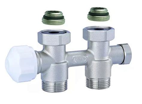 Hummel Узел для нижнего подключения прямой с байпасом, со встроенным ...