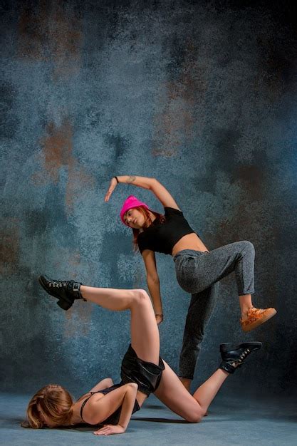 Free Photo The Two Attractive Women Dancing Twerk In The Studio