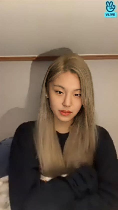 Itzy Long Hair Styles Kpop Photo Beauty World Long Hairstyle Long Haircuts Long Hair Cuts