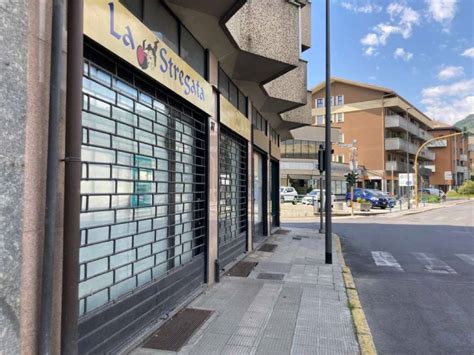 Locale Commerciale Via Mazzini Sondrio Rif Immobiliare It