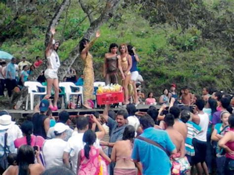 Reinado Trans De Chaparral El Evento De Resistencia Gay Que Atraves La Guerra En Colombia
