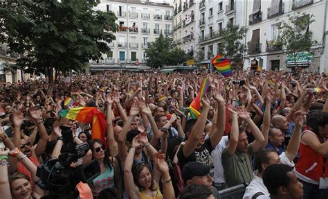 Las Fiestas Del Orgullo Gay Dejan Medio Mill N De Euros En Madrid Seg N El Bbva