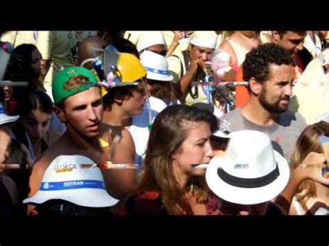 Carnaval De Rua Bloco Das Carmelitas Youtube