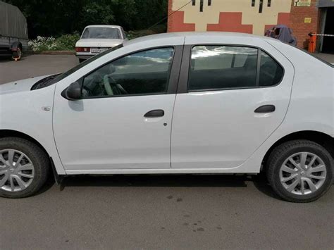 Купить б/у Renault Logan II 1.6 MT (82 л.с.) бензин механика в Москве ...