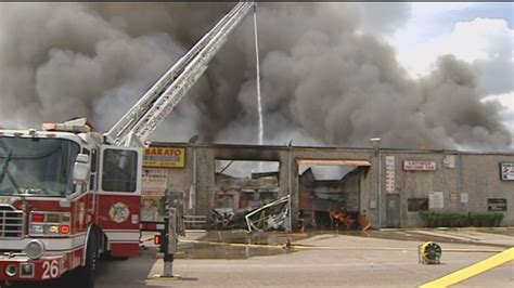 Firefighters Battling Huge Warehouse Fire In South Houston Abc13 Houston