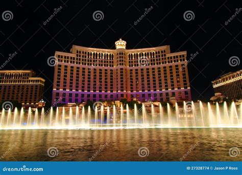 Bellagio Fountains editorial stock image. Image of fountains - 27328774