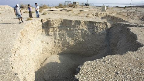 Thousands of Dead Sea Sinkholes Open Up, Worrying Officials | The ...