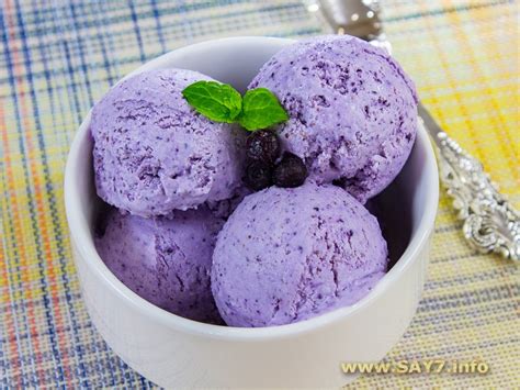 Творожное мороженое с черникой