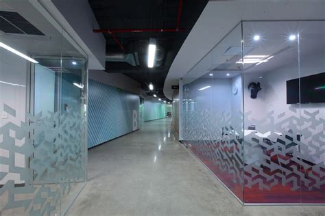 CORPORATIVO SOFTTEK TOREO PISO 3 InOut Arquitectura