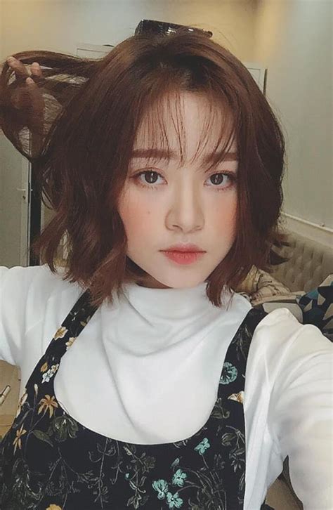 kiểu làm đẹp bạn nhất định nên áp dụng vì các hot girl châu Á đang diện ầm ầm rồi