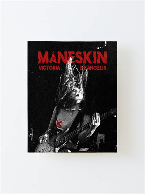 Victoria De Angelis Naked Maneskin Band Italy Maneskin Victoria