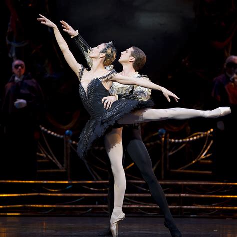 Cinema Online Ballerina - HUGO