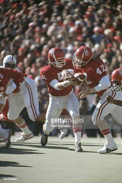 Nebraska 1975 Football Photos And Premium High Res Pictures Getty Images