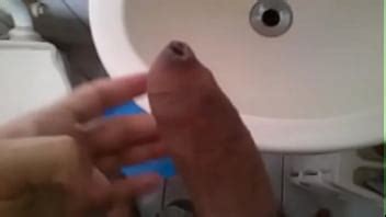 EN EL BAÑO DE LA EMPRESA XVIDEOS