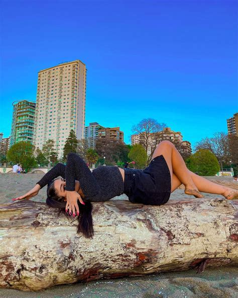 Diva Flawless | Did y’all go to the beach today ? | Instagram