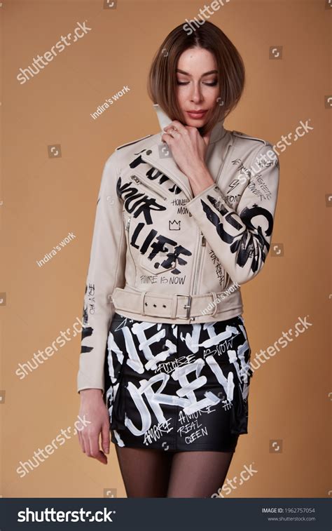 Sexy Fashion Model Brunette Hair Wear Stock Photo 1962757054 Shutterstock