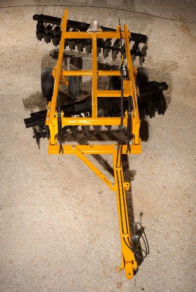 650 Heavy Duty Offset Disc Harrow - Farm Machinery Specialists